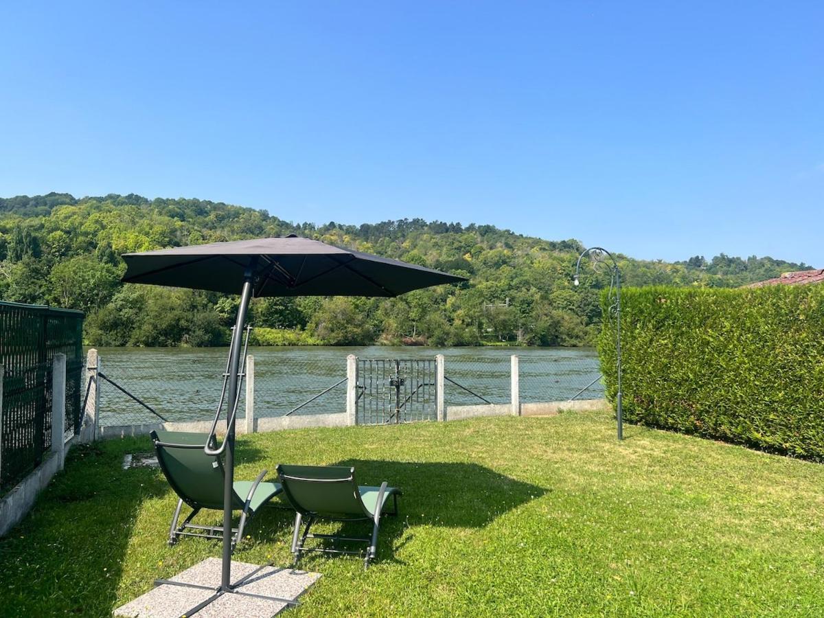 Charmant Chalet En Bord De Seine Saint-Pierre-du-Vauvray Exterior foto